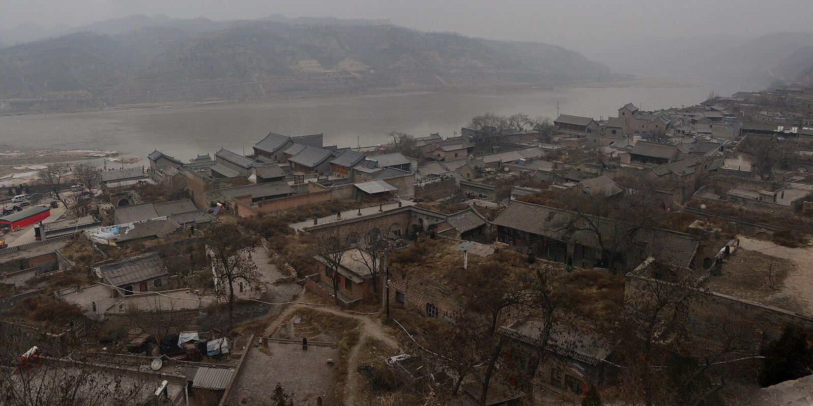 Qikou, a town above the Yellow River in Lin County, Lüliang