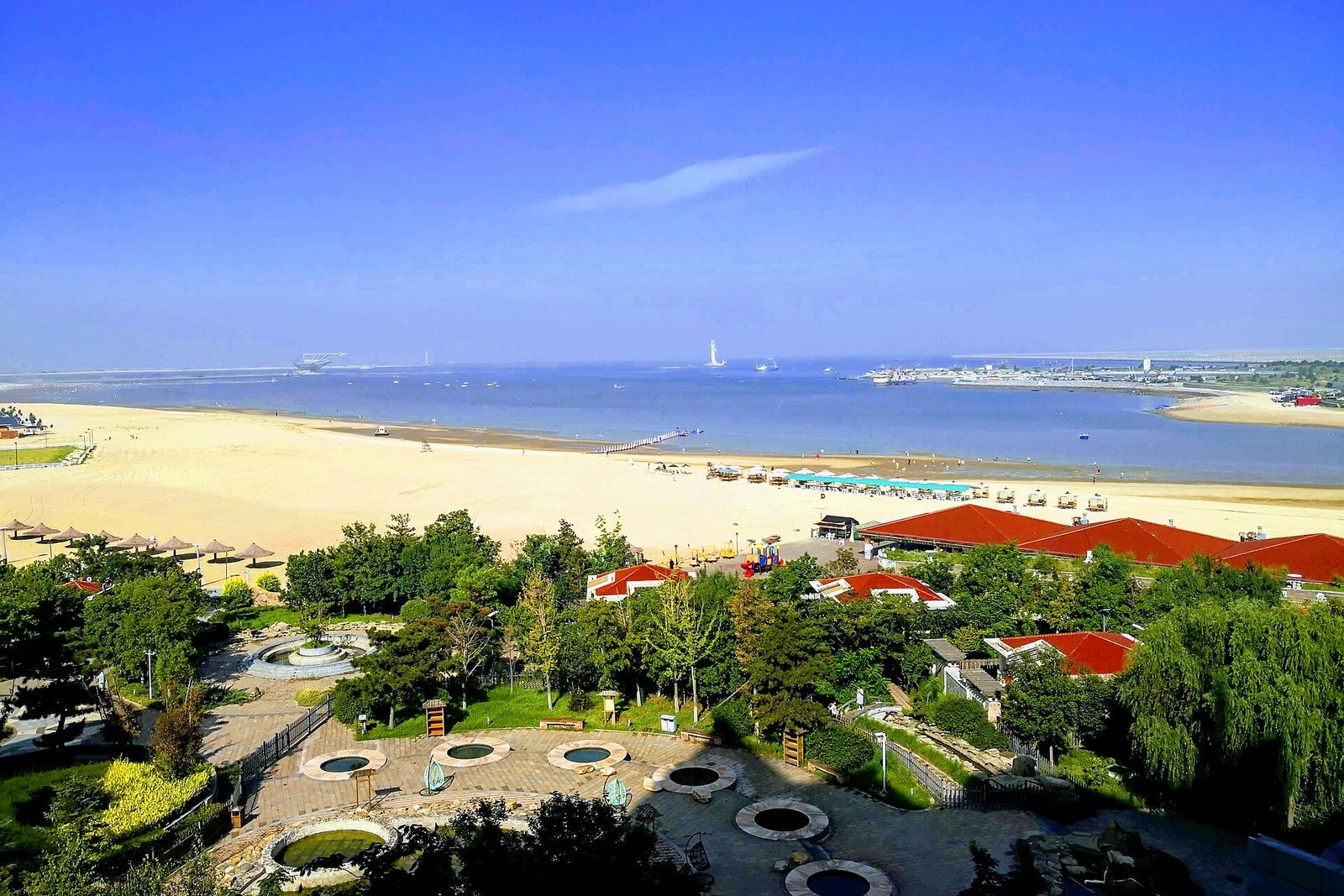 The beach at Bayuquan in Yingkou