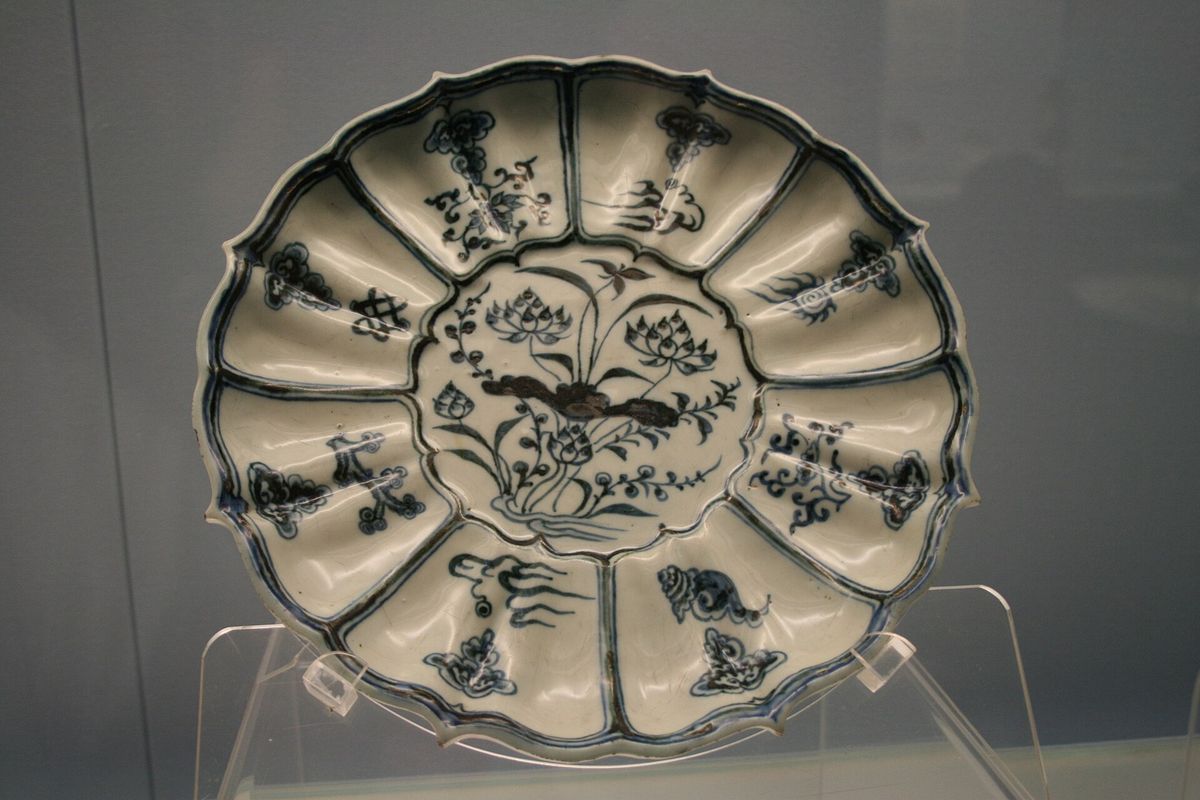 A Yuan dynasty underglaze blue porcelain plate from Jingdezhen